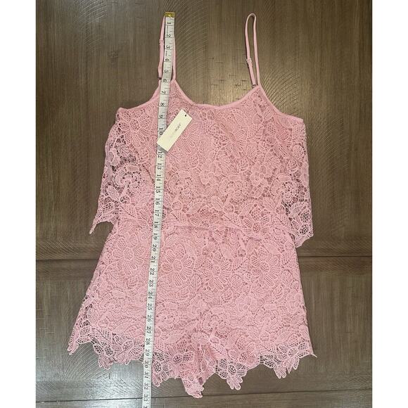 NWT Francesca’s Size Small Pink Crochet Lace Romper Spaghetti Straps Adjustable - Picture 8 of 12